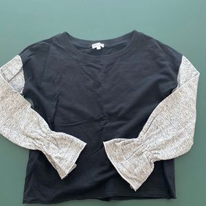 Splendid cozy girls sweatshirt with cute bell sleeves